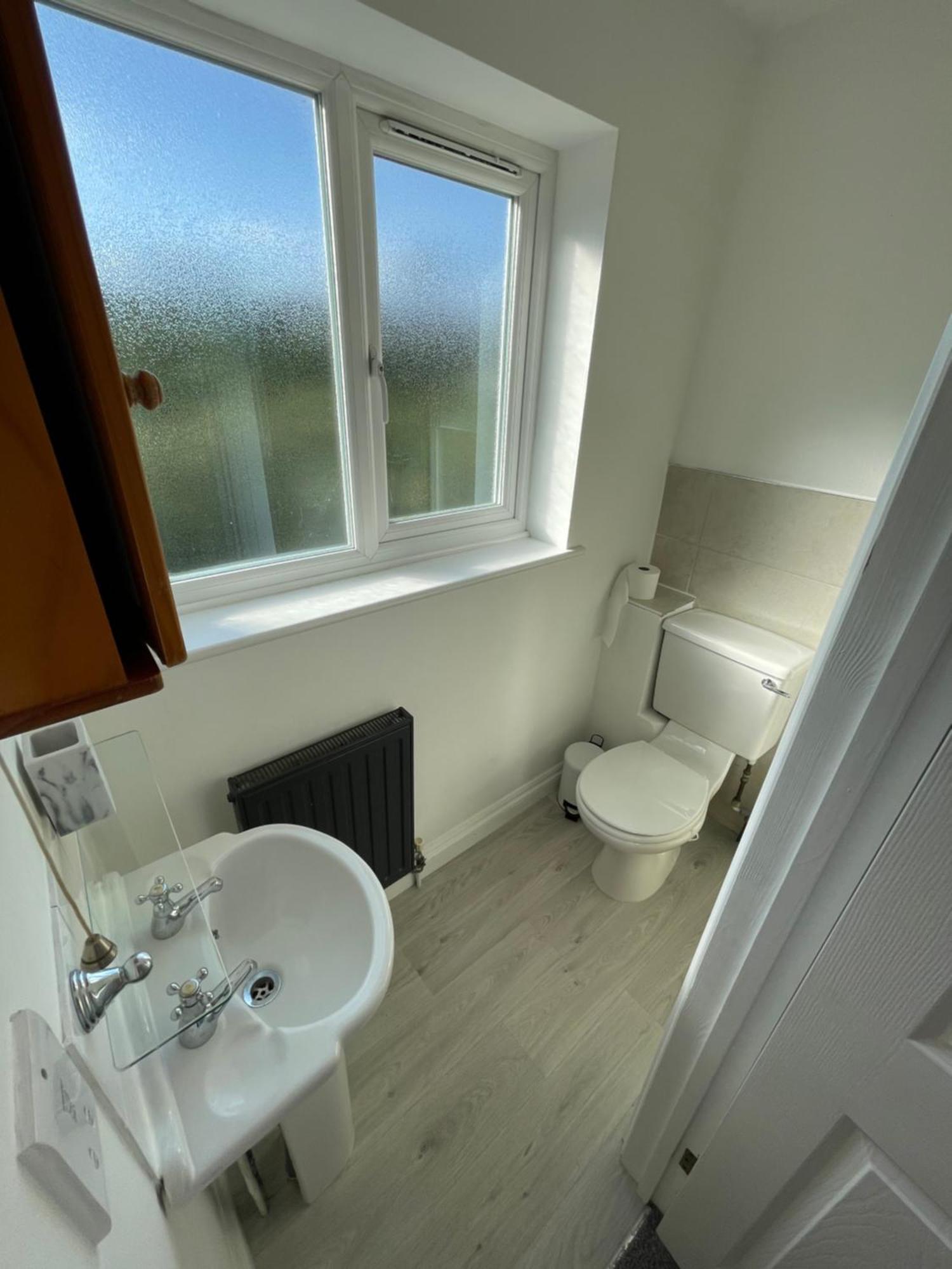 Large 5 Bed Detached House Near Stansted Airport With Parking For 2 Vehicles! Stansted Stays Станстед-Маунтфітчет Екстер'єр фото